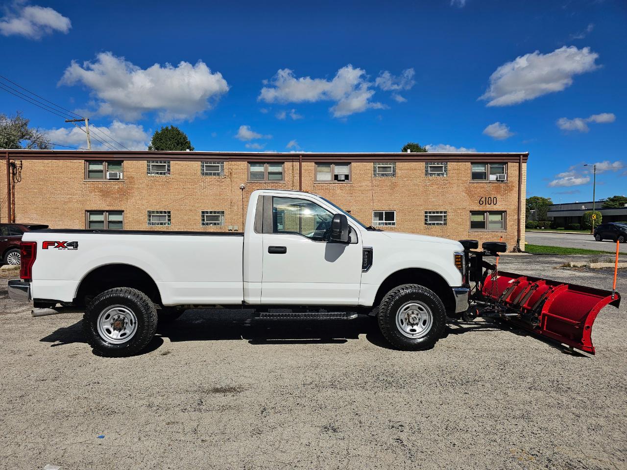 Ford Super Duty F-250 SRW XLT 4WD Reg Cab 8' Box 2019