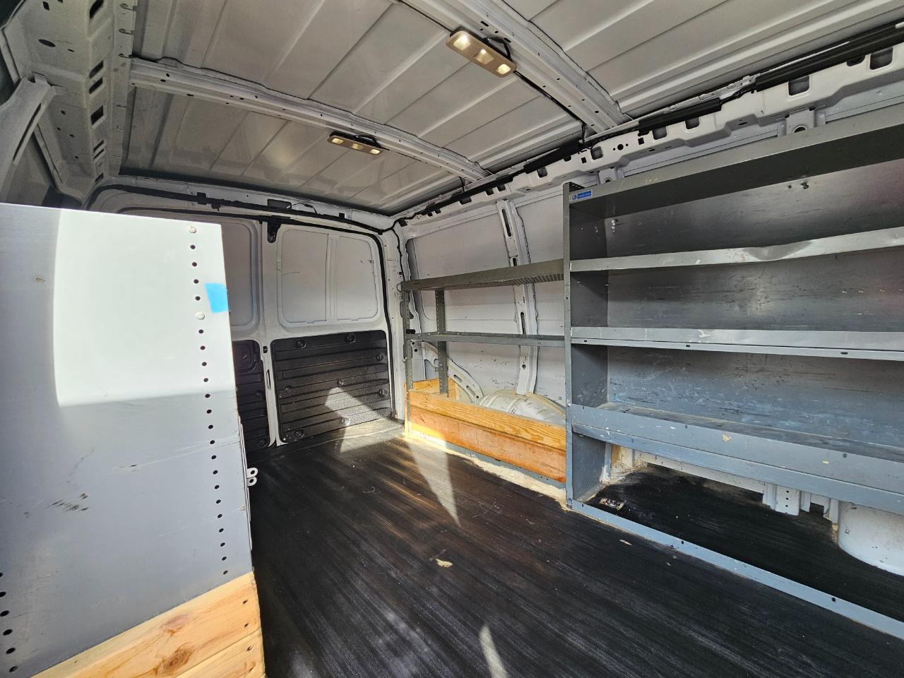 Chevrolet Express Cargo Van RWD 2500 135" 2017