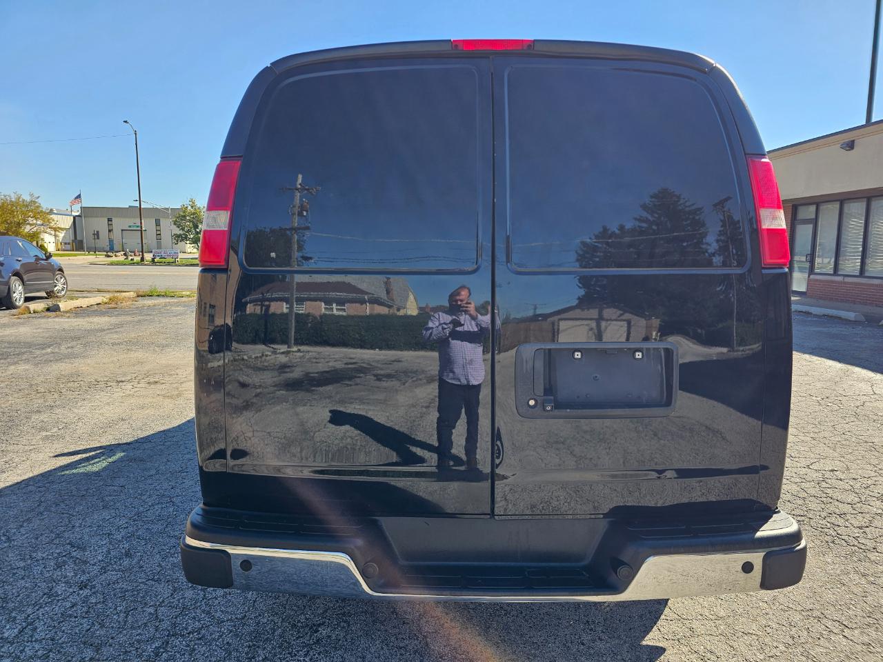Chevrolet Express Cargo Van RWD 2500 135" 2018