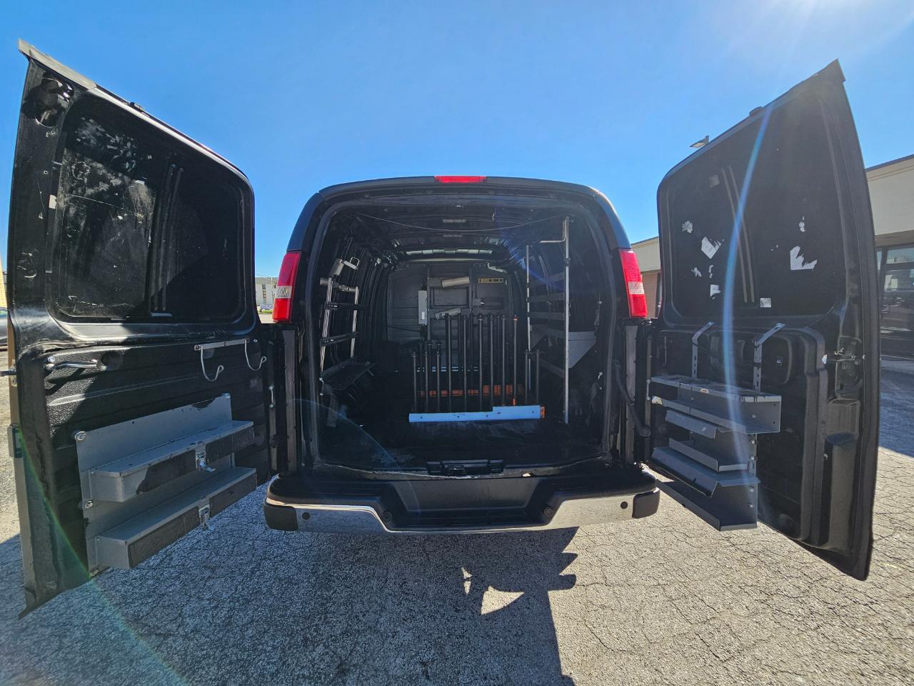Chevrolet Express Cargo Van RWD 2500 135" 2018