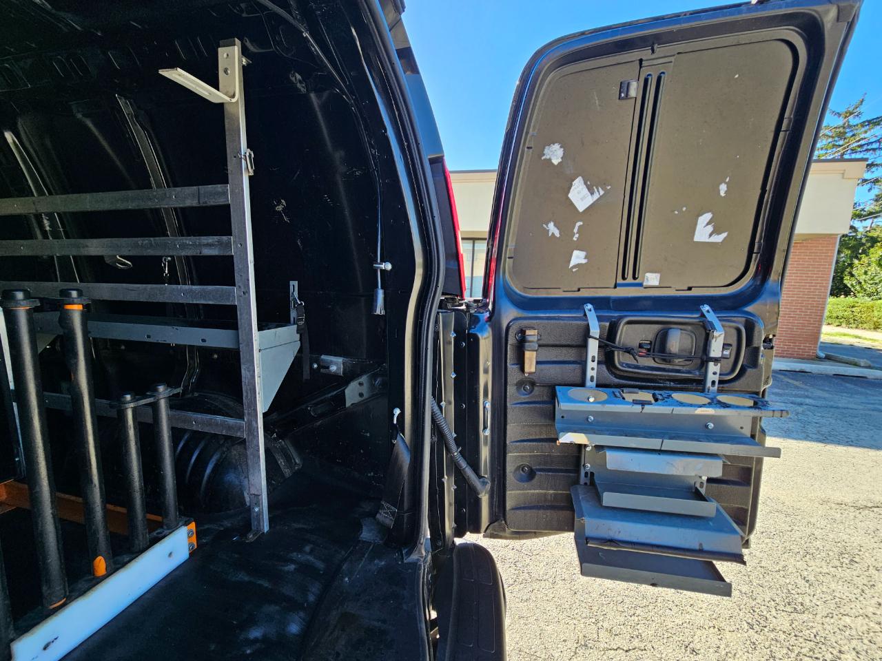 Chevrolet Express Cargo Van RWD 2500 135" 2018