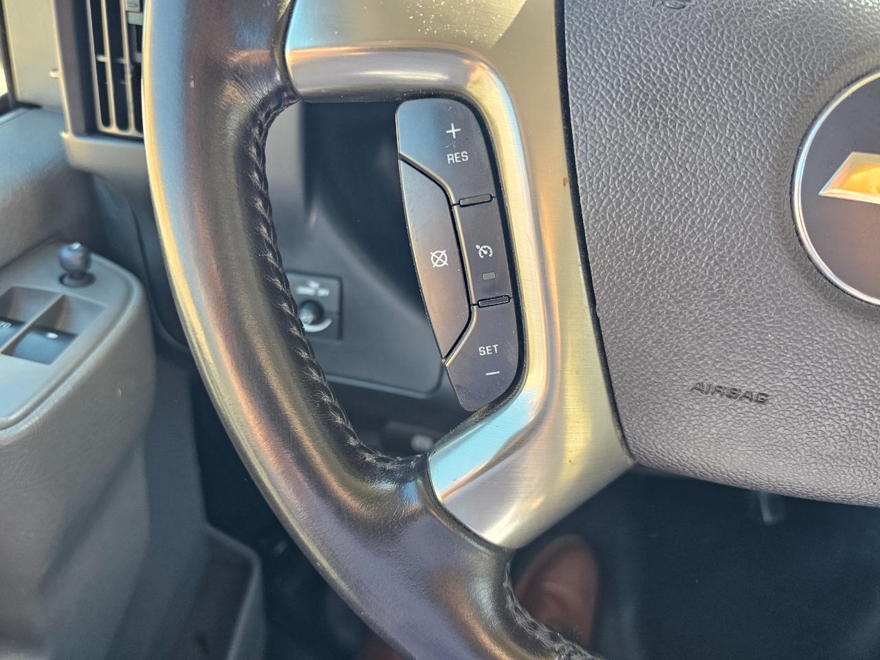 Chevrolet Express Cargo Van RWD 2500 135" 2018