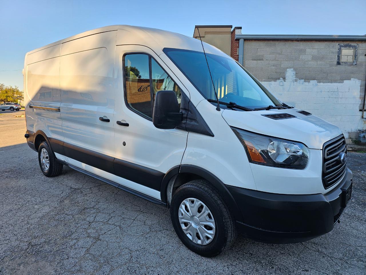 2019 Ford Transit Van T-250 148" Med Rf 9000 GVWR Sliding RH Dr