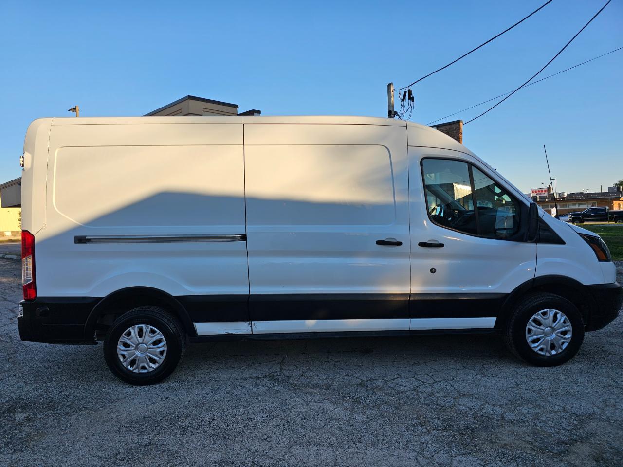 Ford Transit Van T-250 148" Med Rf 9000 GVWR Sliding RH Dr 2019