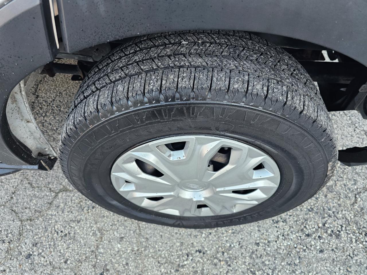 Ford Transit Van T-250 148" Med Rf 9000 GVWR Sliding RH Dr 2019