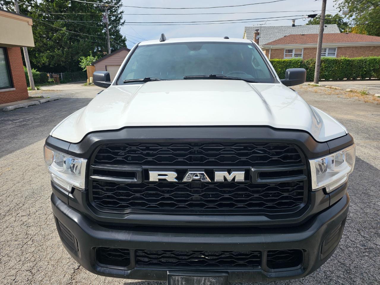 RAM 2500 Tradesman 4x4 Crew Cab 6'4" Box 2022