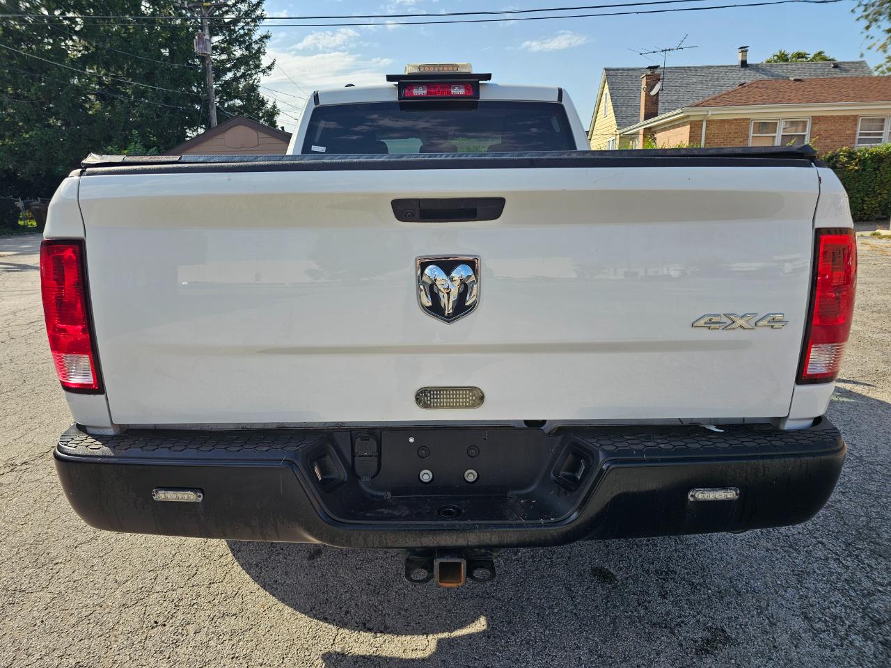 RAM 1500 Classic Tradesman 4x4 Quad Cab 6'4" Box 2021