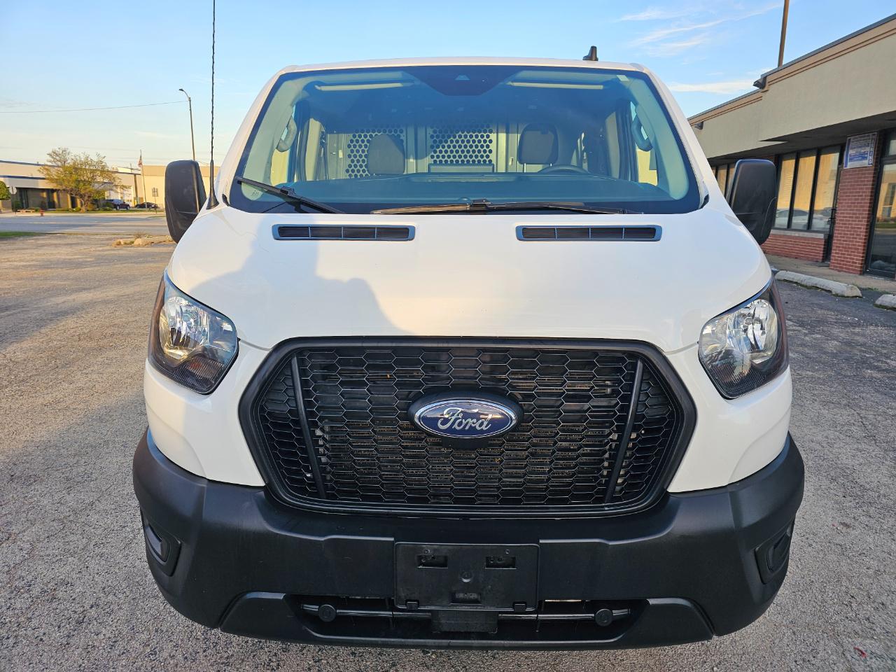 Ford Transit Cargo Van T-150 130" Low Rf 8670 GVWR RWD 2022