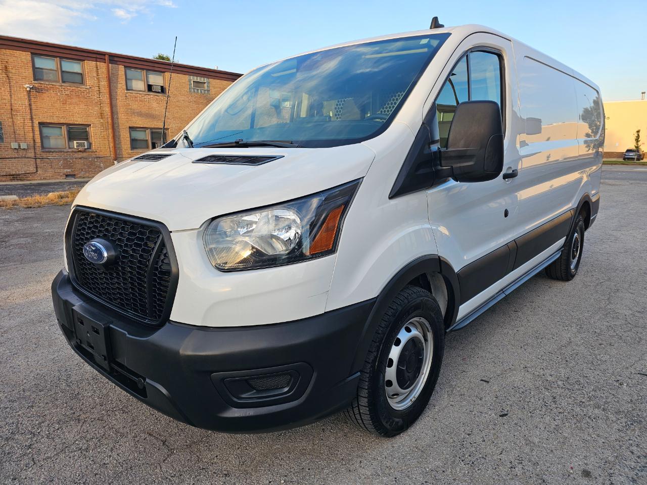 Ford Transit Cargo Van T-150 130" Low Rf 8670 GVWR RWD 2022
