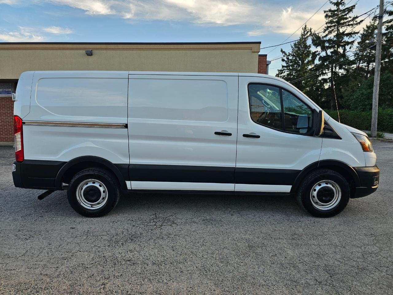 Ford Transit Cargo Van T-150 130" Low Rf 8670 GVWR RWD 2022