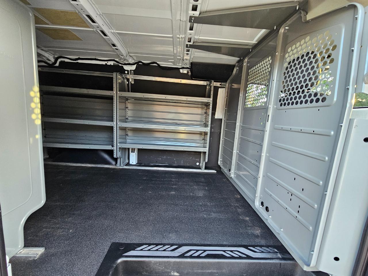 Ford Transit Cargo Van T-150 130" Low Rf 8670 GVWR RWD 2022