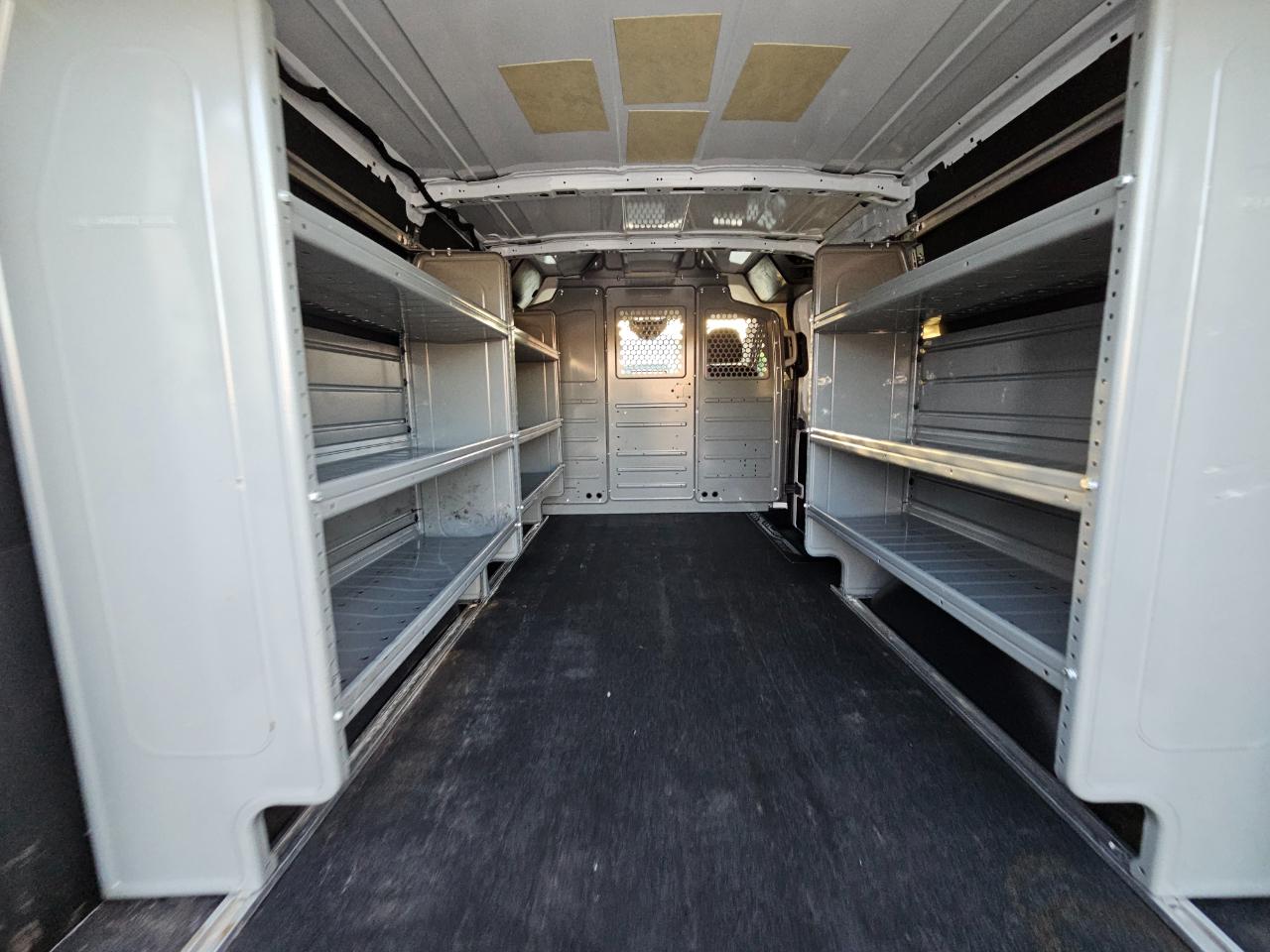 Ford Transit Cargo Van T-150 130" Low Rf 8670 GVWR RWD 2022
