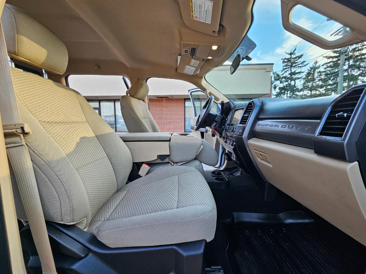 Ford Super Duty F-250 SRW 4WD Crew Cab 156" XLT 2019
