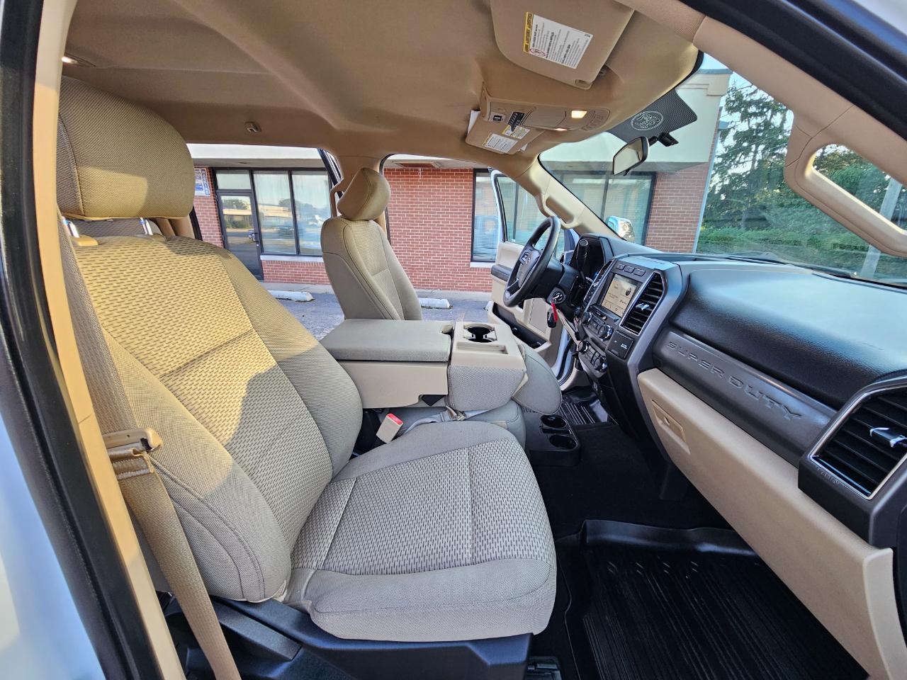 Ford Super Duty F-250 SRW 4WD Crew Cab 156" XLT 2019