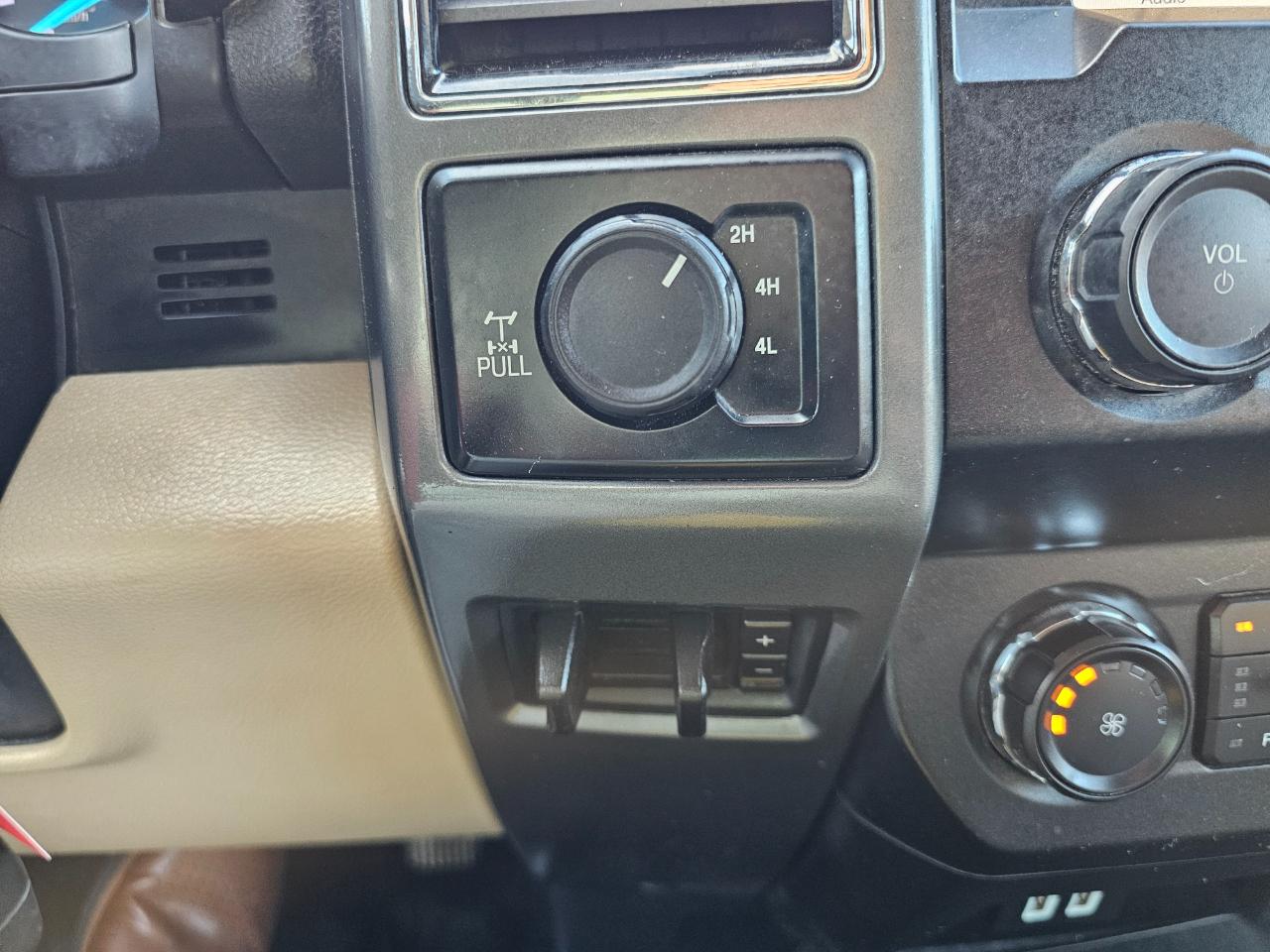 Ford Super Duty F-250 SRW 4WD Crew Cab 156" XLT 2019