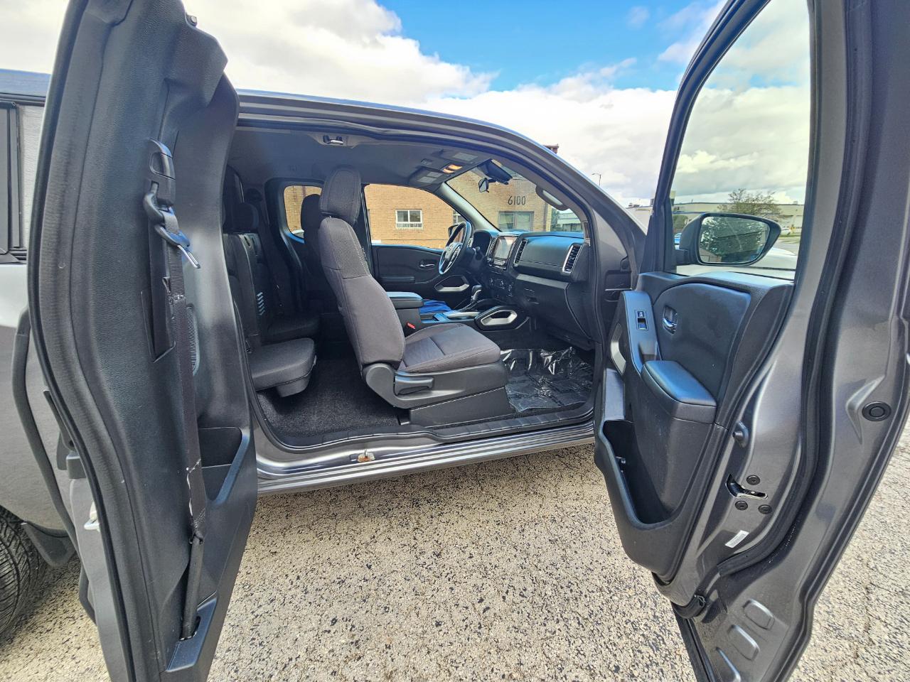 Nissan Frontier King Cab 4x2 SV Auto 2023