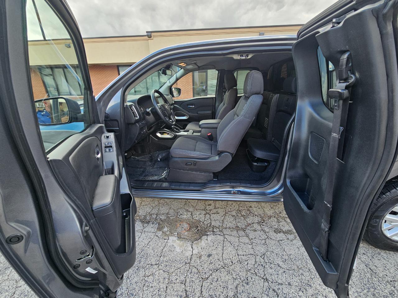 Nissan Frontier King Cab 4x2 SV Auto 2023