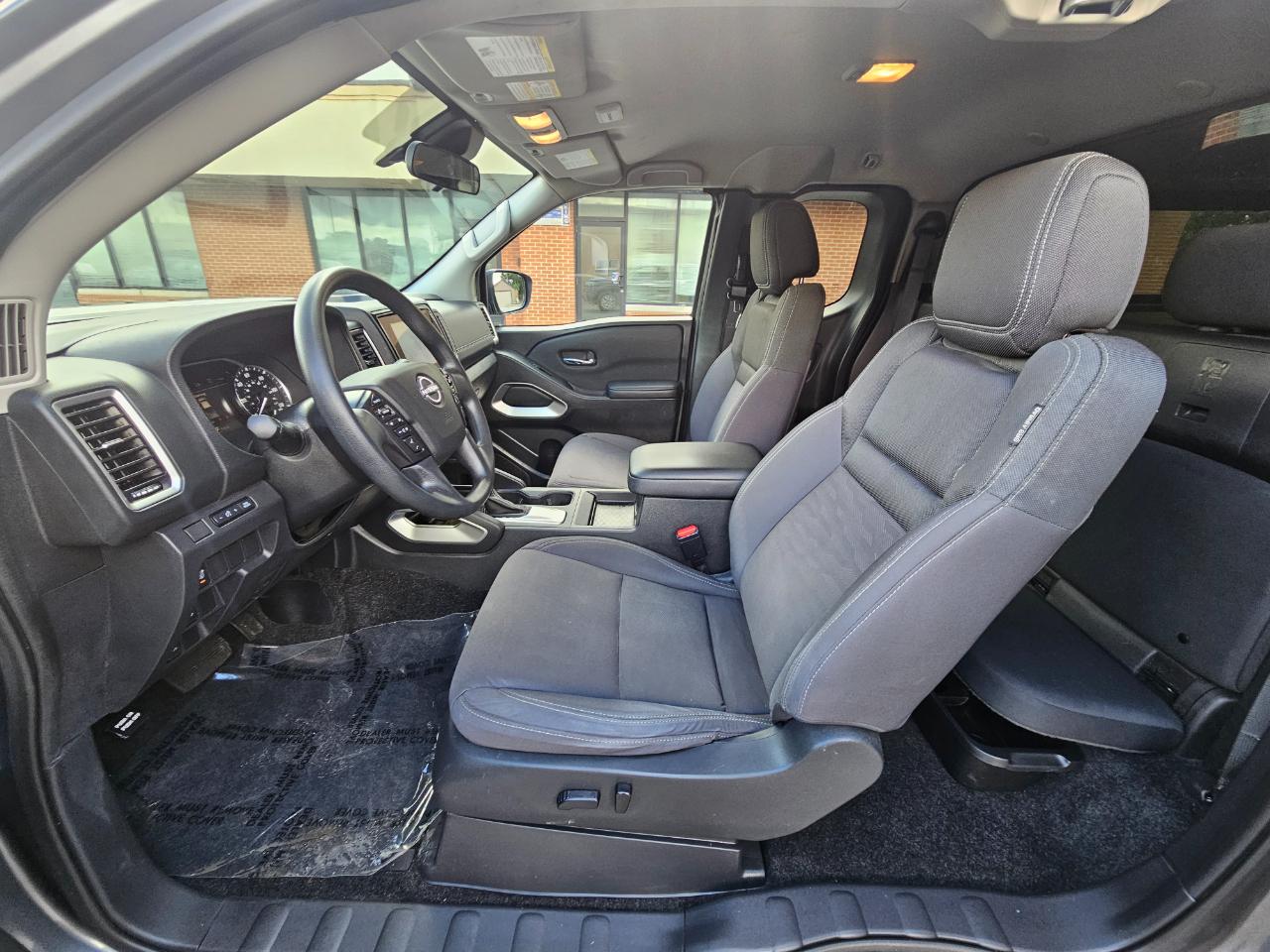 Nissan Frontier King Cab 4x2 SV Auto 2023