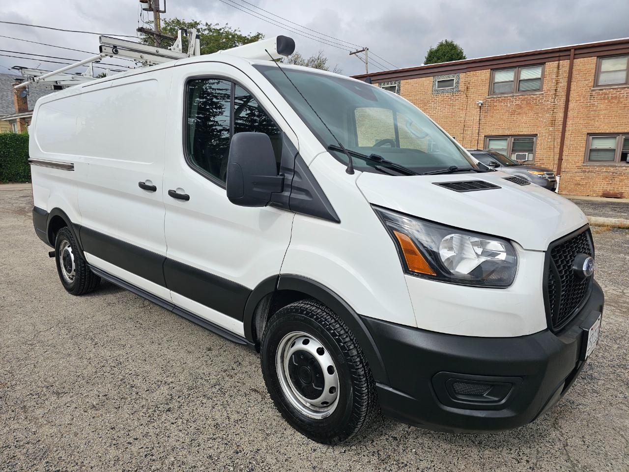 Ford Transit Cargo Van T-150 130" Low Rf 8670 GVWR RWD 2022