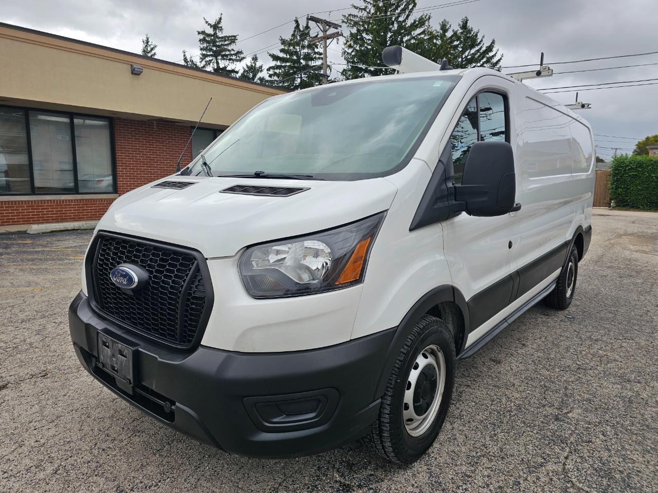 Ford Transit Cargo Van T-150 130" Low Rf 8670 GVWR RWD 2022