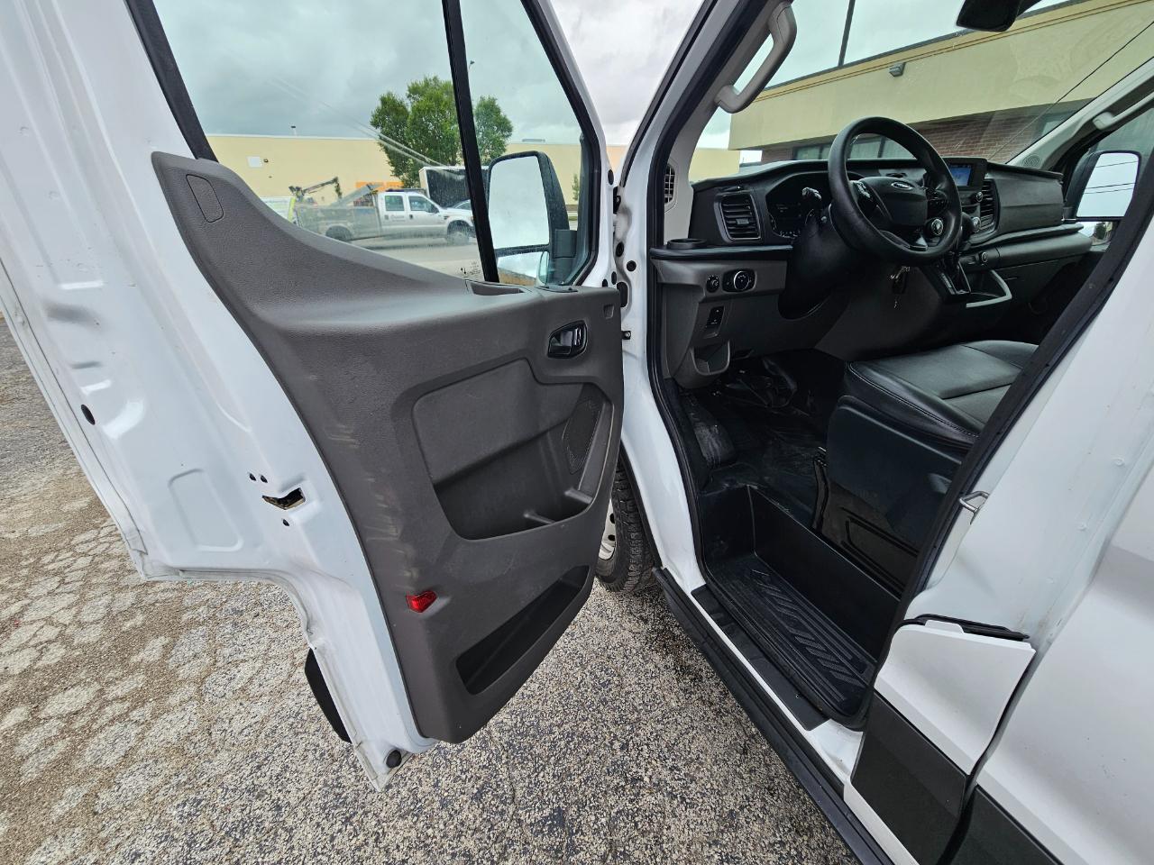 Ford Transit Cargo Van T-150 130" Low Rf 8670 GVWR RWD 2022