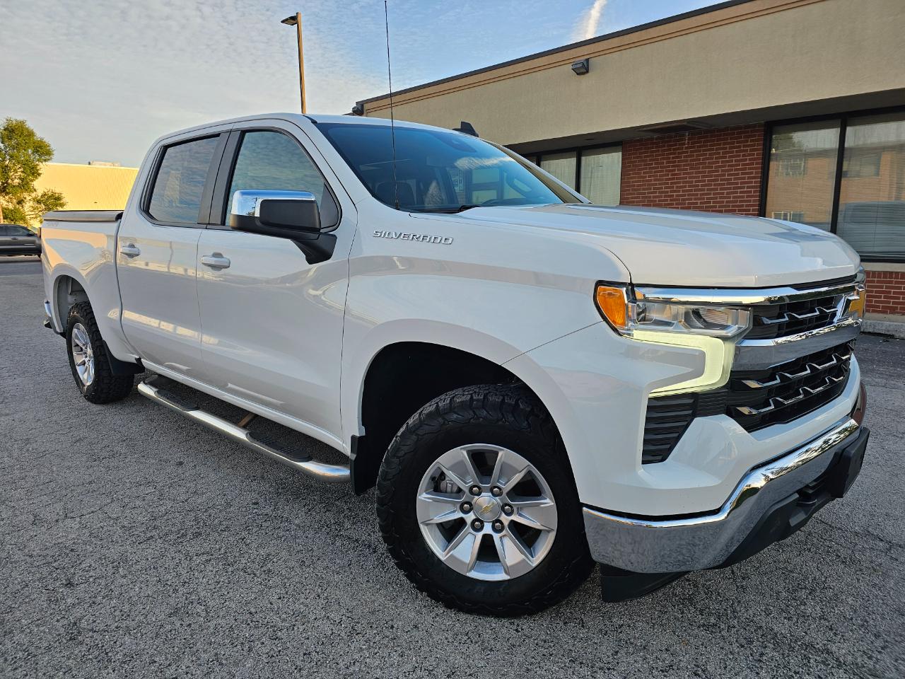 2022 Chevrolet Silverado 1500 4WD Crew Cab 147" LT w/1LT