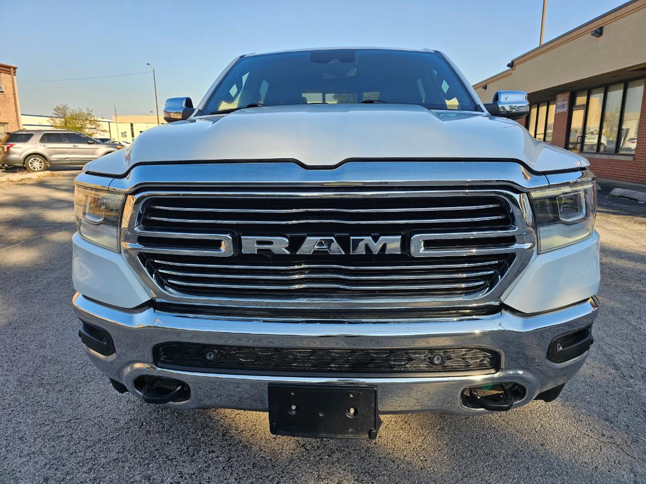 RAM 1500 Laramie 4x4 Crew Cab 5'7" Box 2024