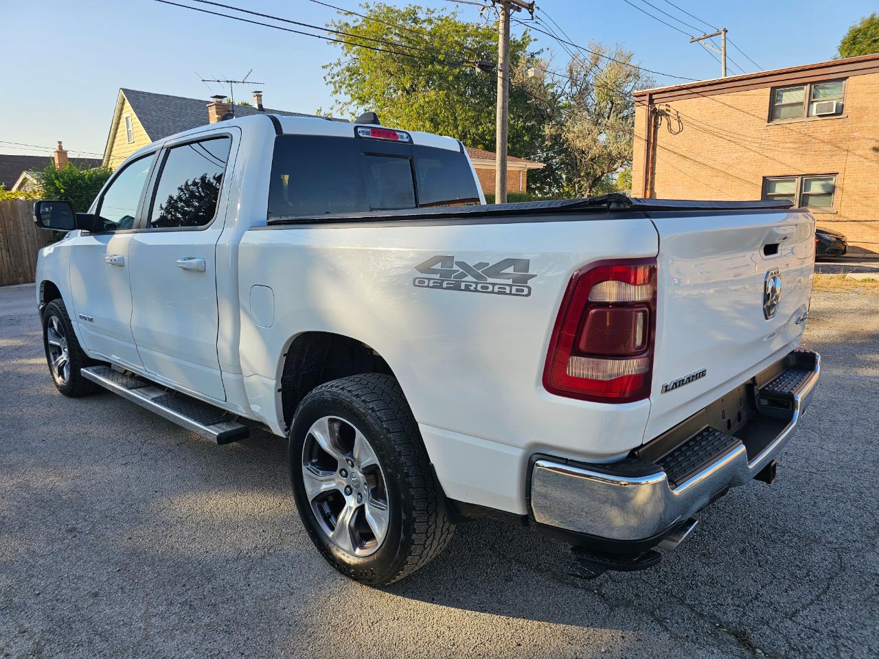 RAM 1500 Laramie 4x4 Crew Cab 5'7" Box 2024