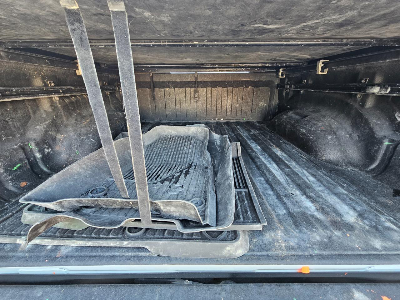 RAM 1500 Laramie 4x4 Crew Cab 5'7" Box 2024