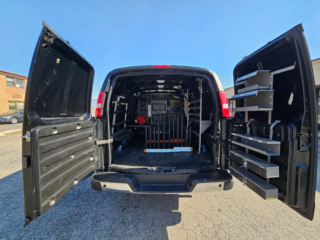 Chevrolet Express Cargo Van RWD 2500 135" 2019