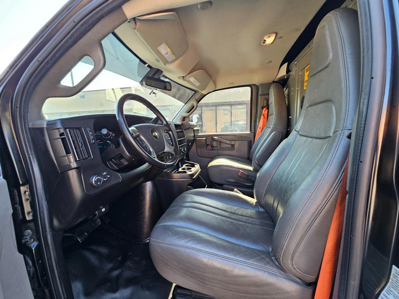 Chevrolet Express Cargo Van RWD 2500 135" 2019