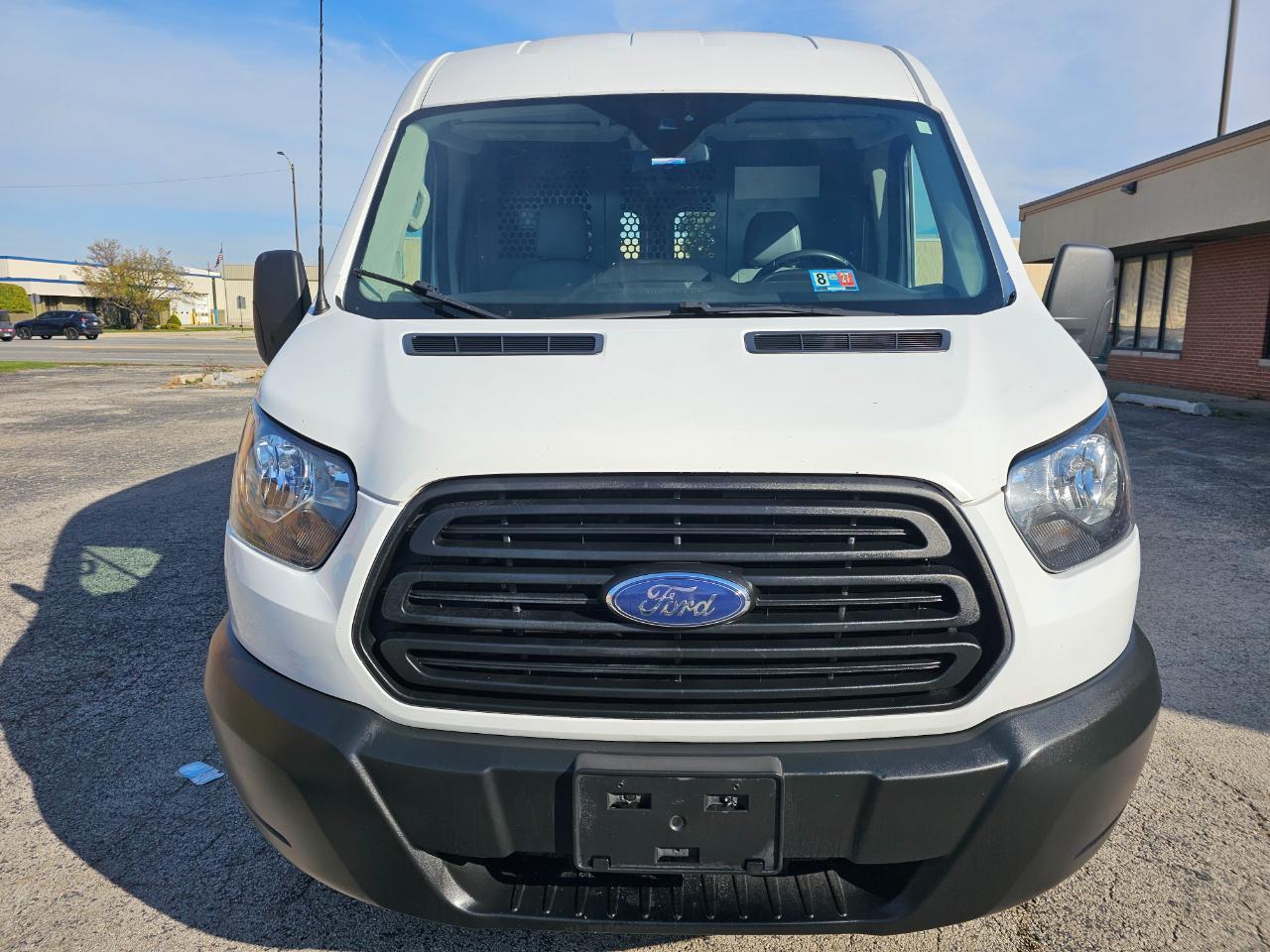 Ford Transit Van T-250 148" Med Rf 9000 GVWR Sliding RH Dr 2019