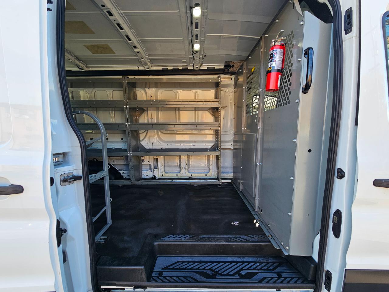 Ford Transit Van T-250 148" Med Rf 9000 GVWR Sliding RH Dr 2019