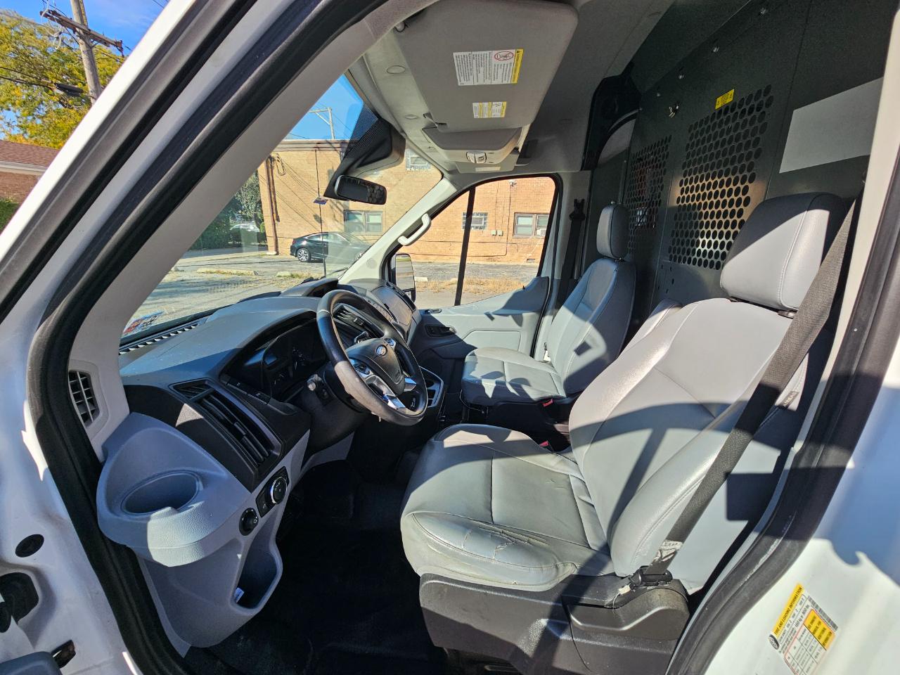 Ford Transit Van T-250 148" Med Rf 9000 GVWR Sliding RH Dr 2019