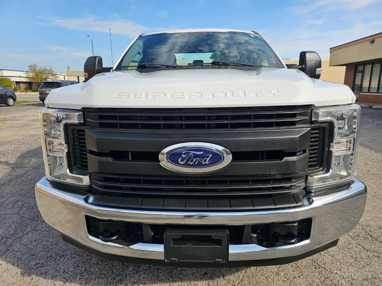 Ford Super Duty F-250 SRW 2WD Crew Cab 156" XL 2019
