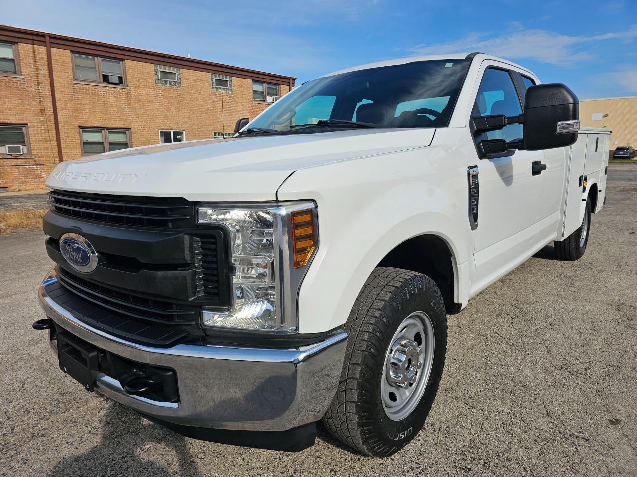 Ford Super Duty F-250 SRW 2WD Crew Cab 156" XL 2019