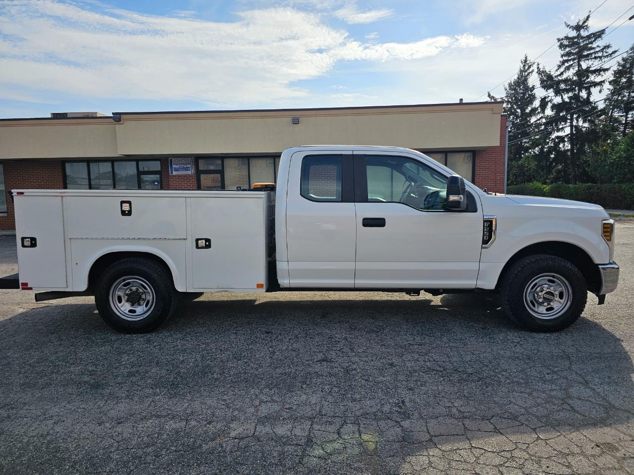 Ford Super Duty F-250 SRW 2WD Crew Cab 156" XL 2019