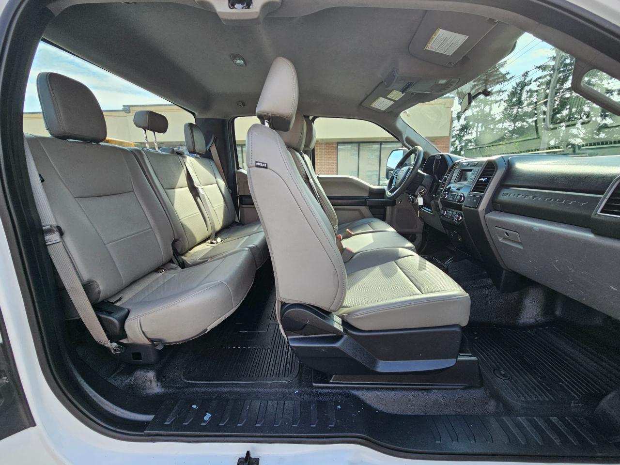 Ford Super Duty F-250 SRW 2WD Crew Cab 156" XL 2019