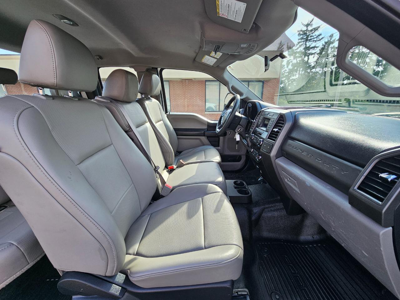 Ford Super Duty F-250 SRW 2WD Crew Cab 156" XL 2019