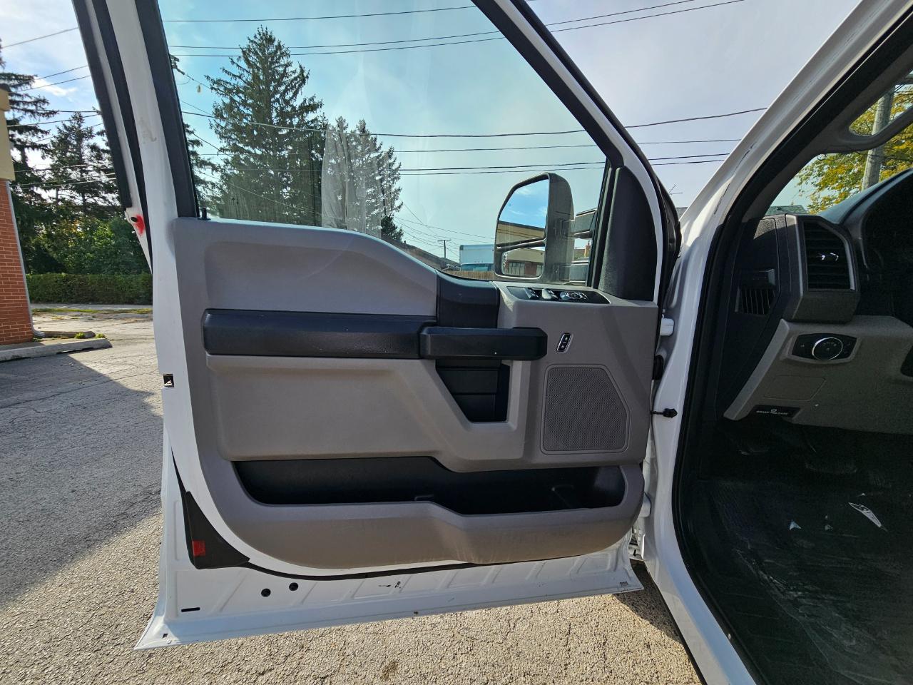 Ford Super Duty F-250 SRW 2WD Crew Cab 156" XL 2019