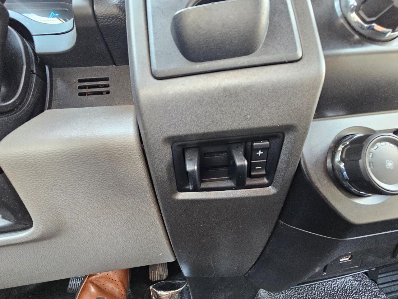 Ford Super Duty F-250 SRW 2WD Crew Cab 156" XL 2019