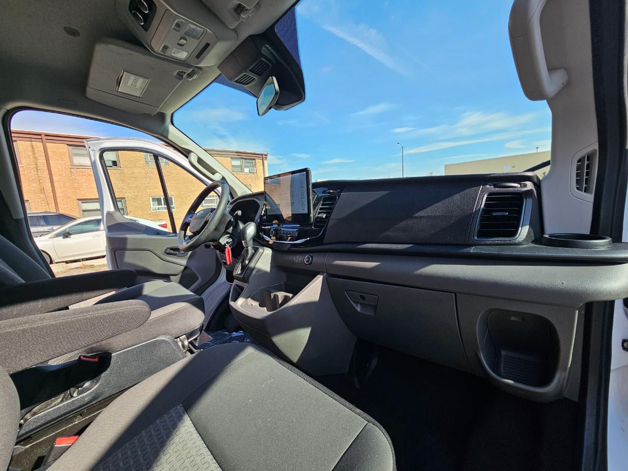Ford Transit Passenger Wagon T-350 148" Low Roof XLT RWD 2023