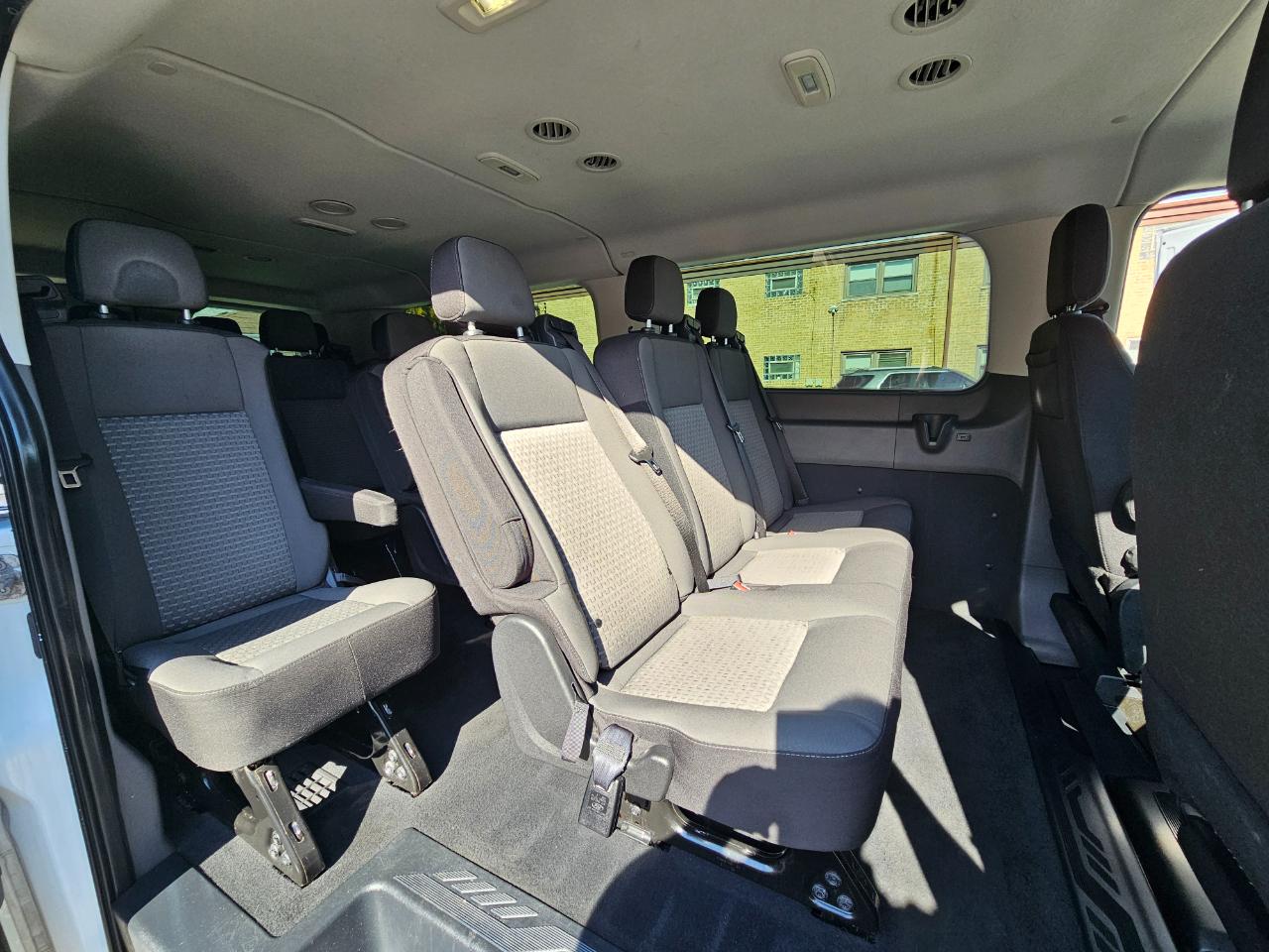 Ford Transit Passenger Wagon T-350 148" Low Roof XLT RWD 2023