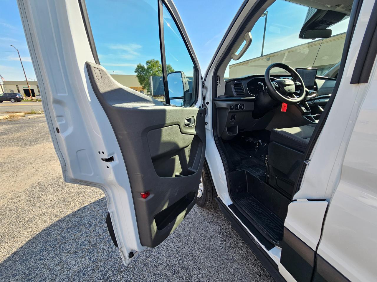Ford Transit Passenger Wagon T-350 148" Low Roof XLT RWD 2023