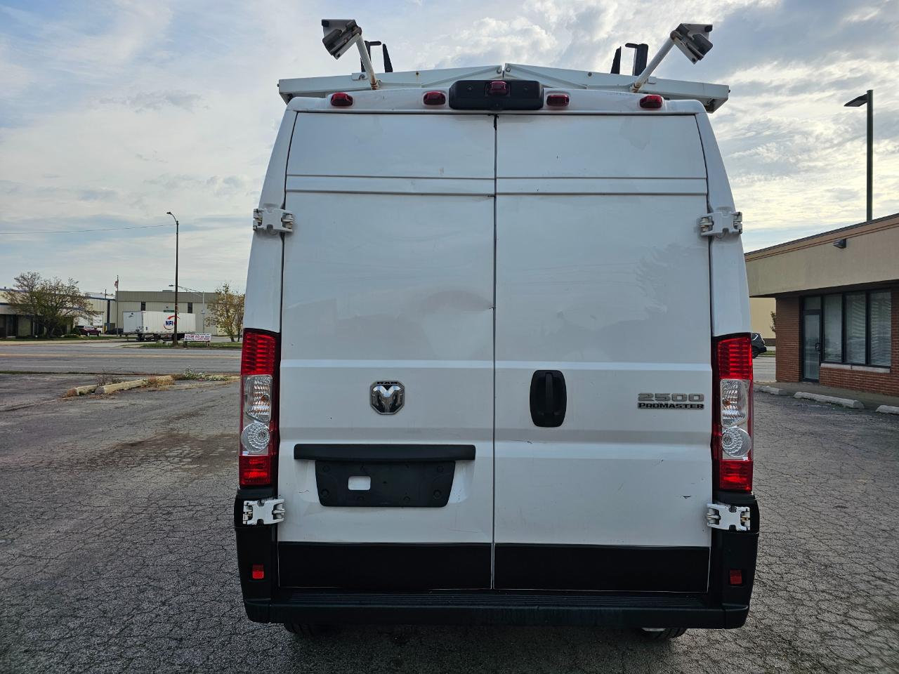 RAM ProMaster Cargo Van Tradesman 2500 High Roof 136" WB w/Pass Seat 2024
