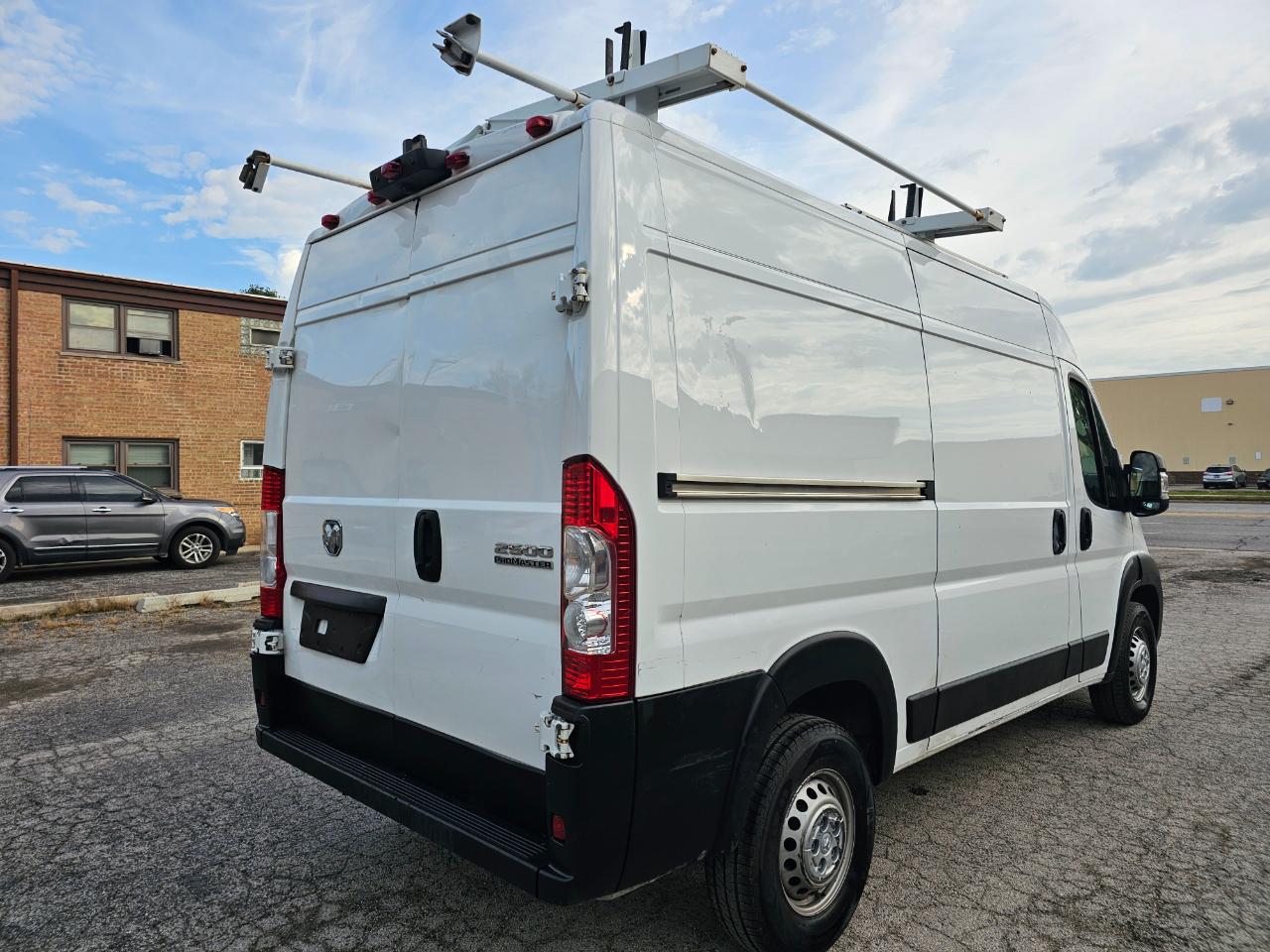 RAM ProMaster Cargo Van Tradesman 2500 High Roof 136" WB w/Pass Seat 2024