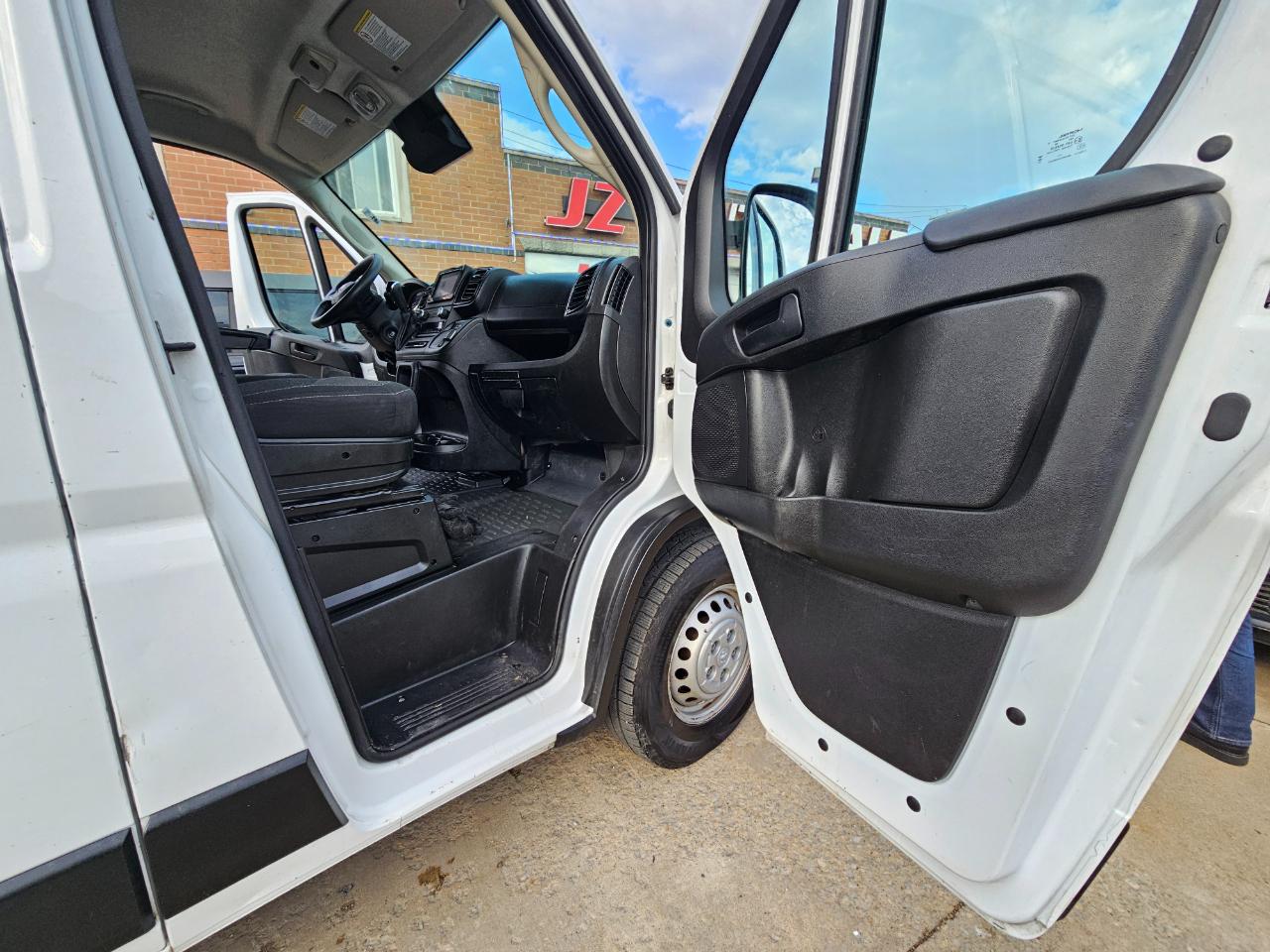 RAM ProMaster Cargo Van Tradesman 2500 High Roof 136" WB w/Pass Seat 2024
