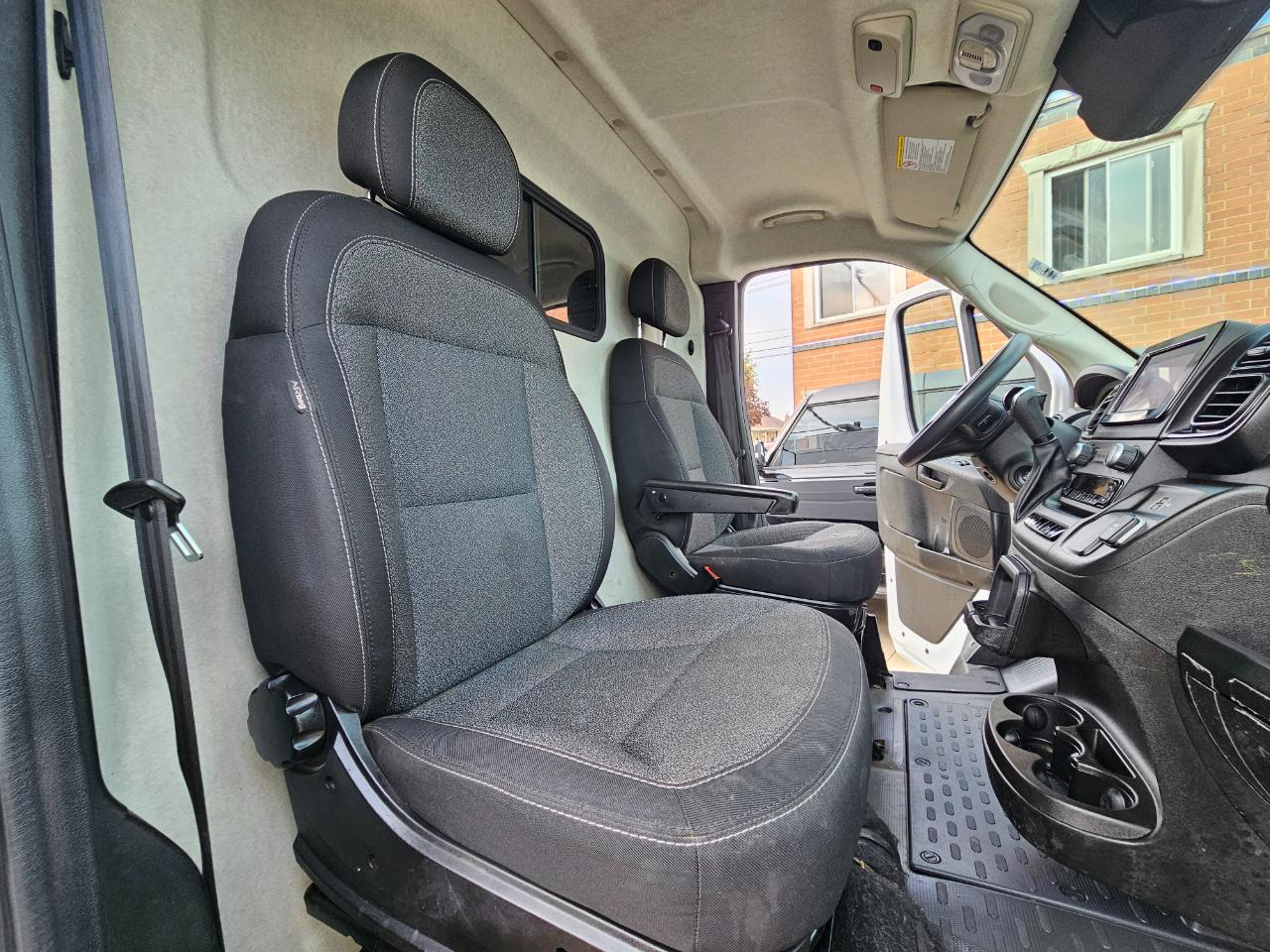 RAM ProMaster Cargo Van Tradesman 2500 High Roof 136" WB w/Pass Seat 2024
