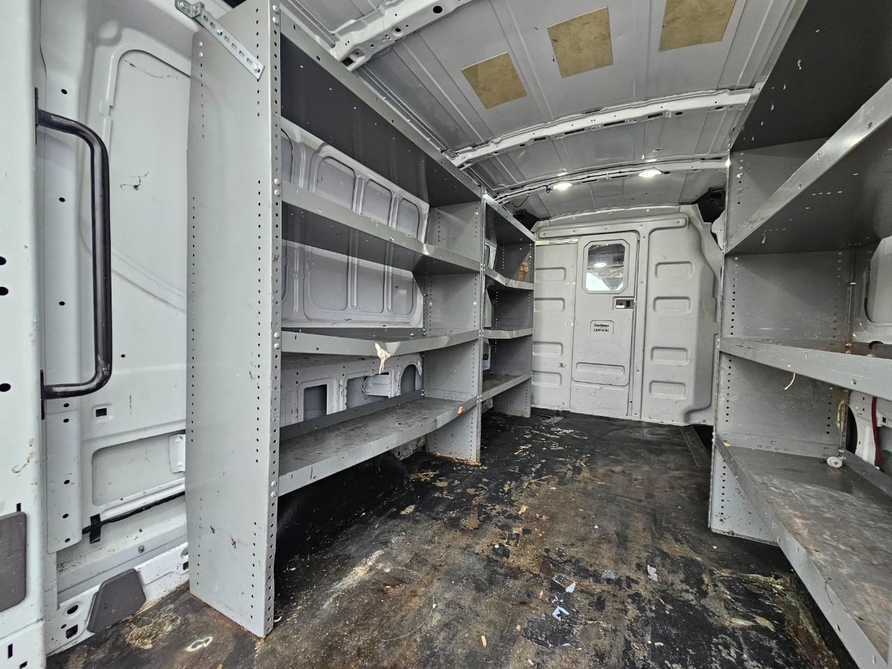 Ford Transit Cargo Van T-250 130" Med Rf 9070 GVWR RWD 2023