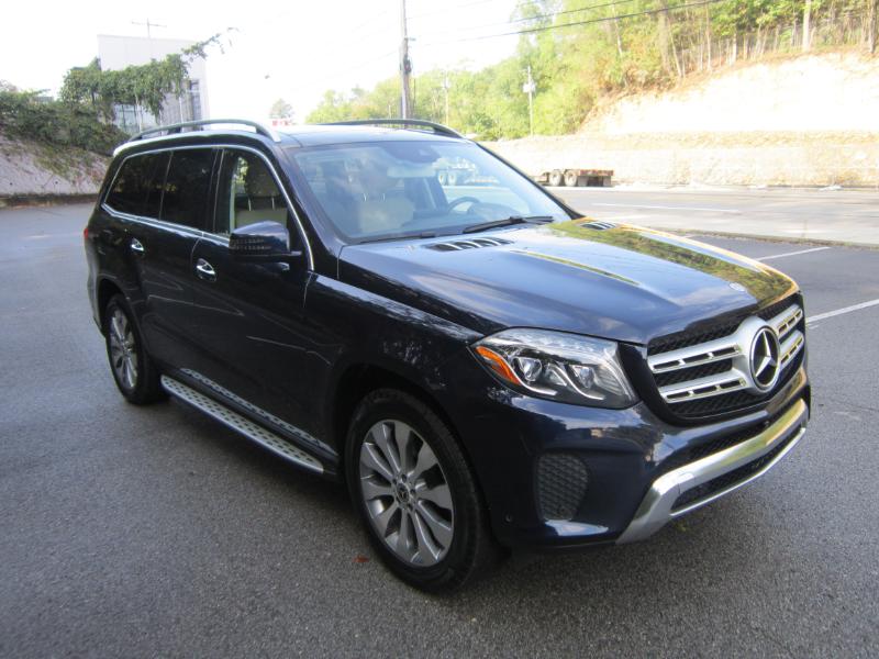 2018 Mercedes Benz GLS 450 4MATIC photo 3